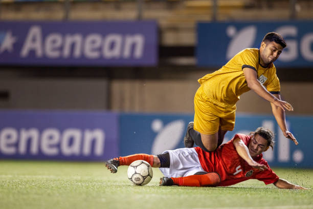 声极高的亚 声极高的亚